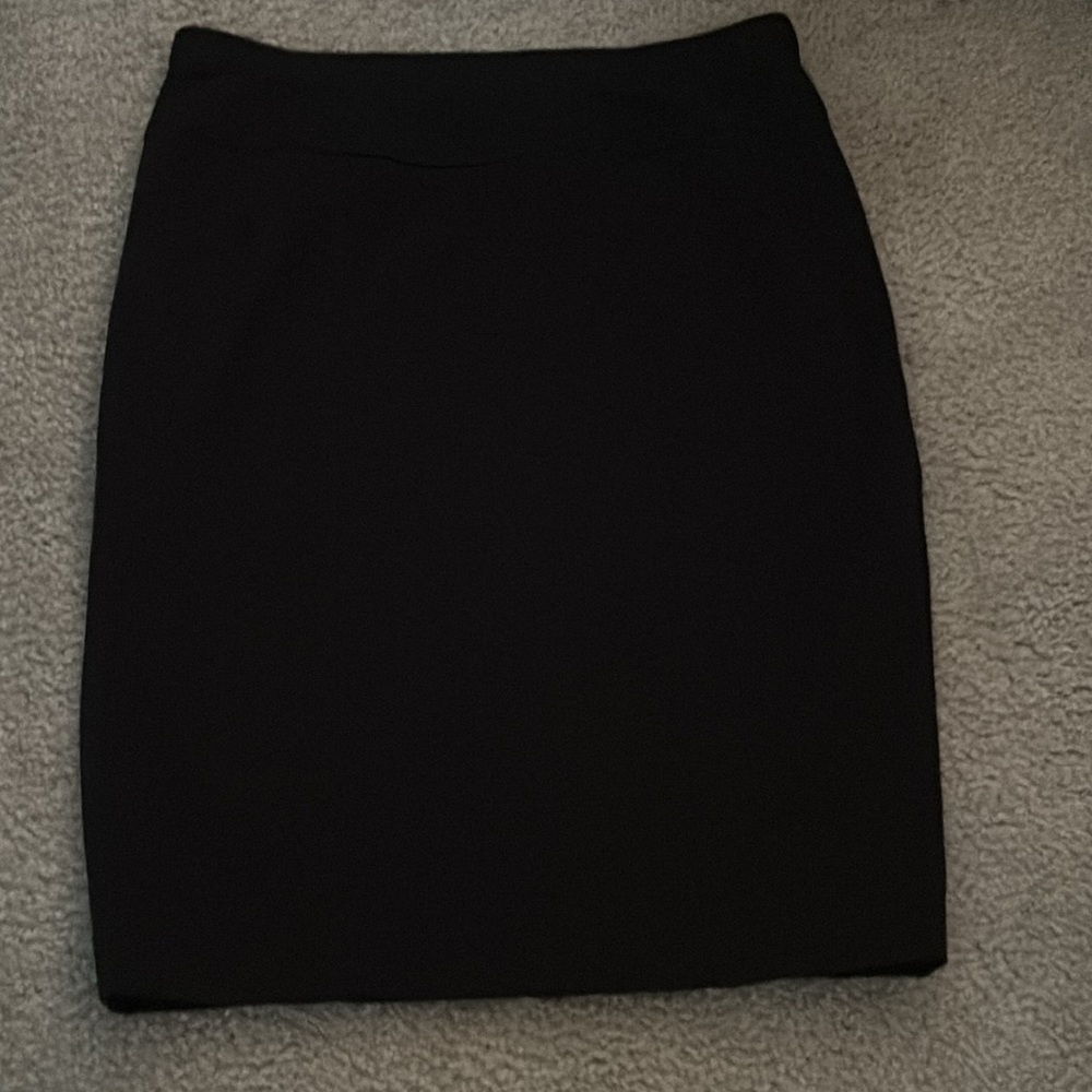 Ellen Tracy Women’s Stretchy Black Pencil Skirt S